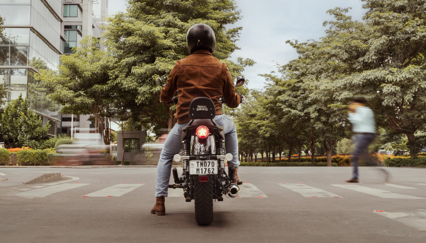 CRUISE IN NEW COLOURS