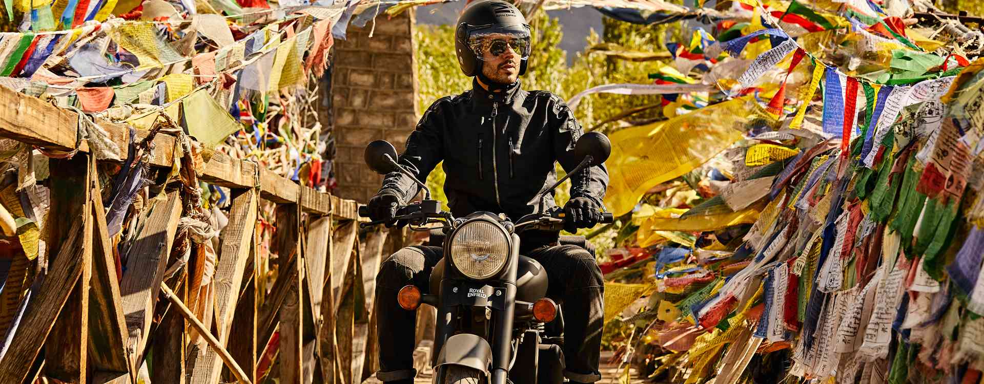 Classic 500 Stealth Black Legendary dependability