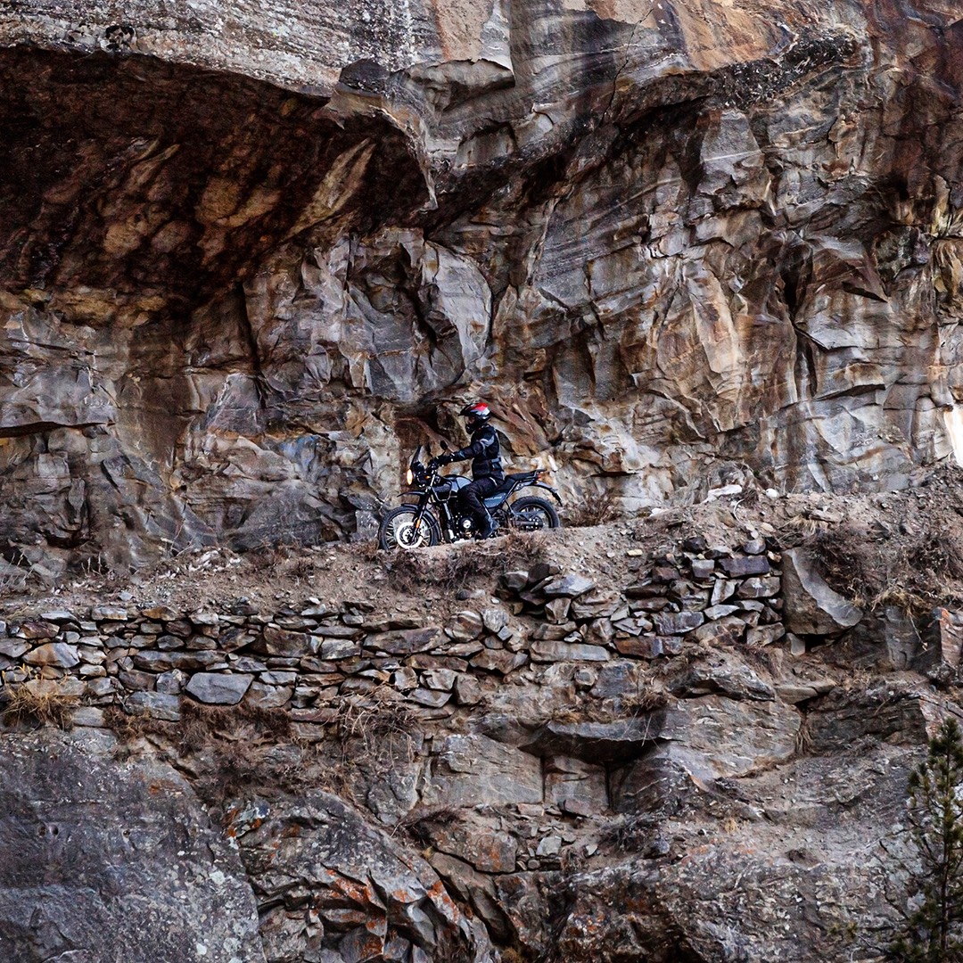 Adventorous Motorcycle Tour on Royal Enfield Himalayan 411 Motorcycle